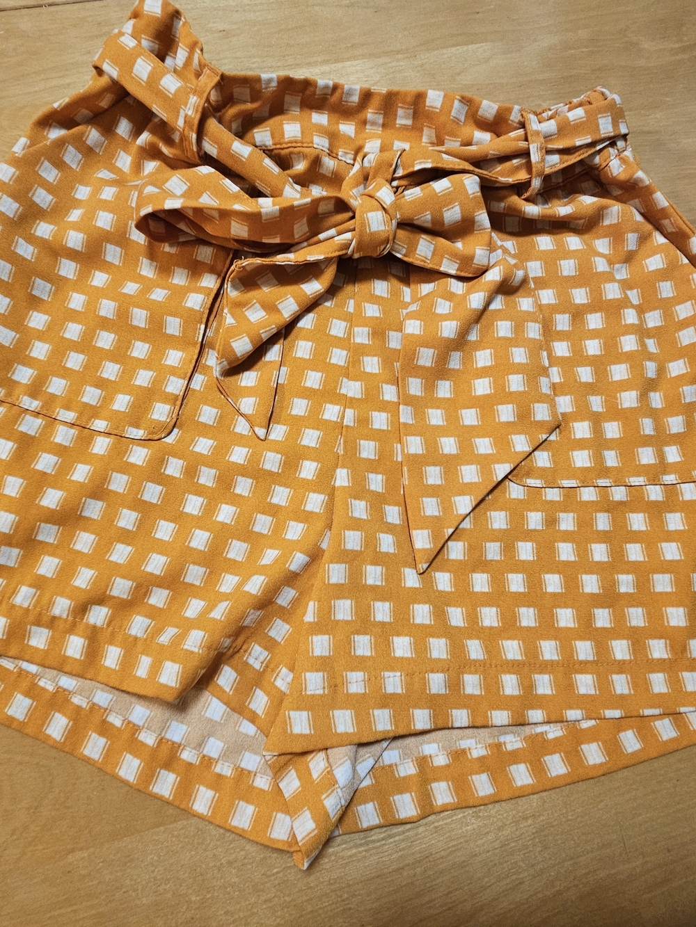 Women’s A New Day Retro Atomic Orange Shorts Paper Bag